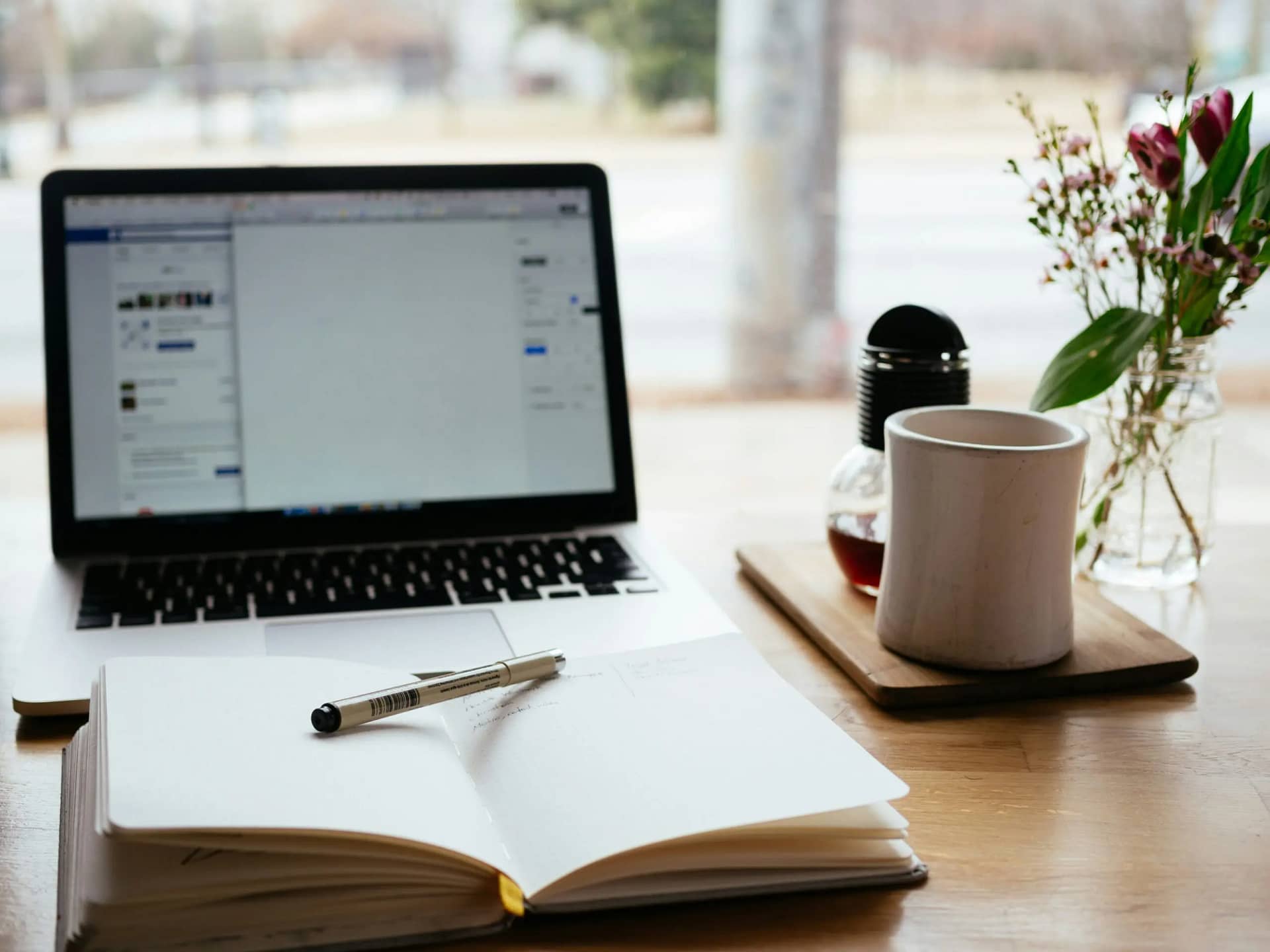 Pourquoi je fais confiance aux IA pour créer du contenu efficace sur ce blog
